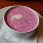 リトアニアで食べた『冷たい紫色スープ』と『リトアニアン餃子』